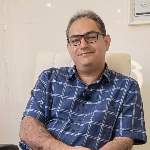 دکتر وحید دستگردی