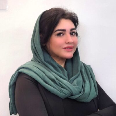 سایه صادقی
